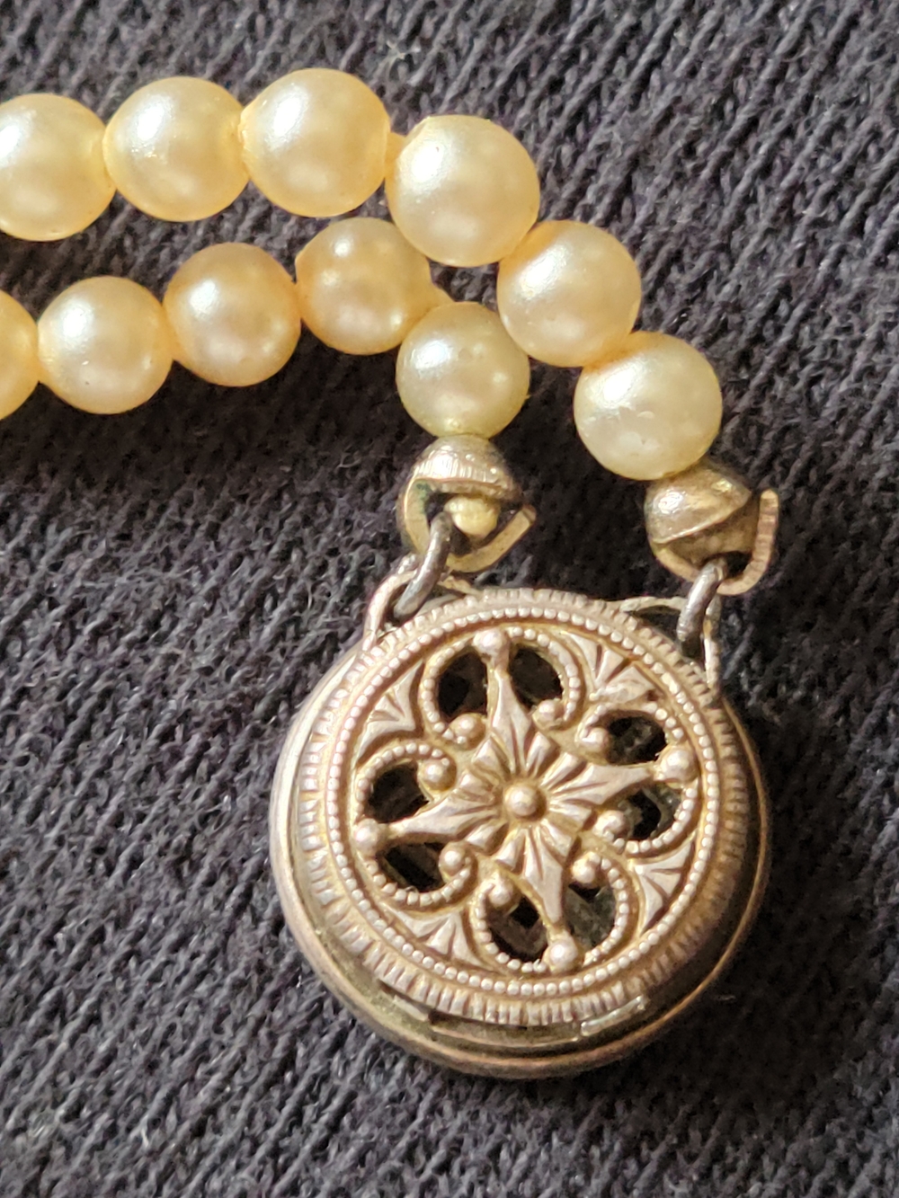Classic Cream Pearl Bead Necklace Vintage Costume Rare Gorgeous - Picture 6 of 9